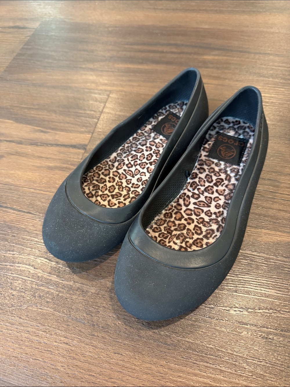 Crocs Black Mammoth Slip On Ballet Rubber Flats Size 5 Leopard Footbeds